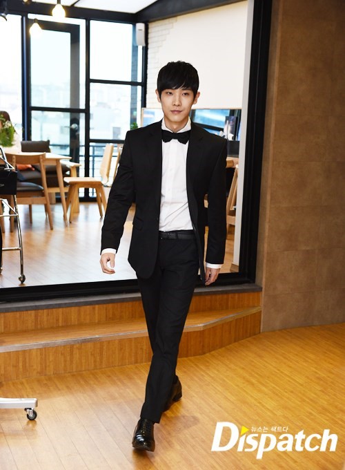  STARCAST: “الممثل ممثل، أليس كذلك؟”… Lee Joon (MBLAQ) و يوم جائزة أفضل ممثل مبتدئ (#엠블랙 #남자답게) 142915700_1